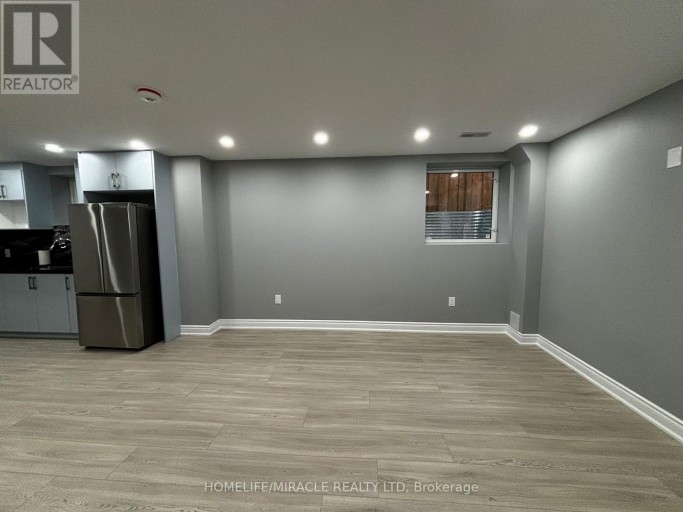 35 MERRIMAC DRIVE, Brampton (Bram West), Ontario, L6Y6K4