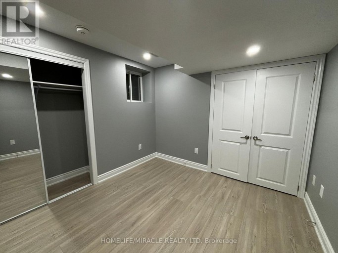 35 MERRIMAC DRIVE, Brampton (Bram West), Ontario, L6Y6K4