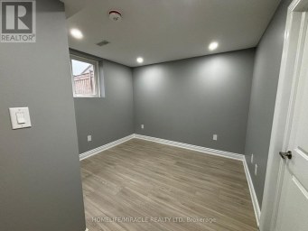 35 MERRIMAC DRIVE Brampton (Bram West) Ontario photo 6
