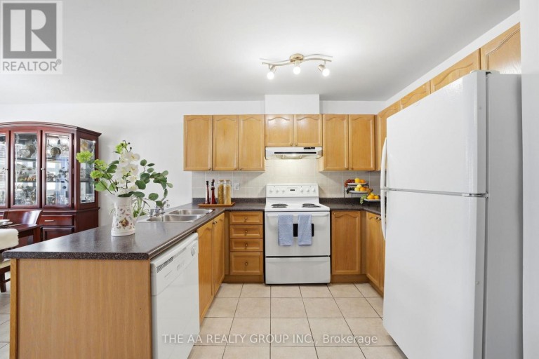 93 SAN GABRIELE PLACE, Toronto (Humber Summit), Ontario, M9L3A5