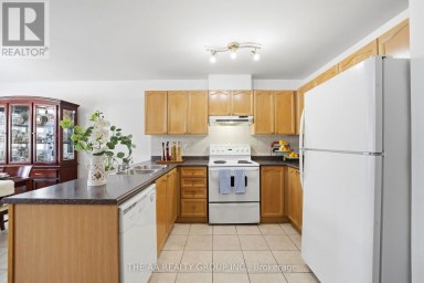 93 SAN GABRIELE PLACE Toronto (Humber Summit) Ontario photo 13