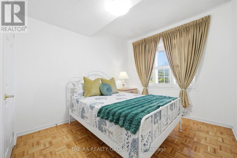93 SAN GABRIELE PLACE, Toronto (Humber Summit), Ontario, M9L3A5