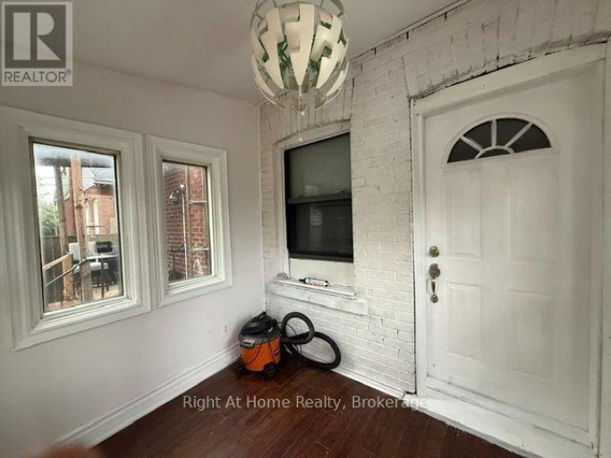 238 ALBERT STREET, Oshawa (Central), Ontario, L1H4R5