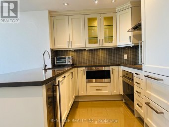 612 - 15 STOLLERY POND CRESCENT Markham (Angus Glen) Ontario photo 11