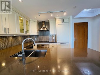 612 - 15 STOLLERY POND CRESCENT Markham (Angus Glen) Ontario photo 12