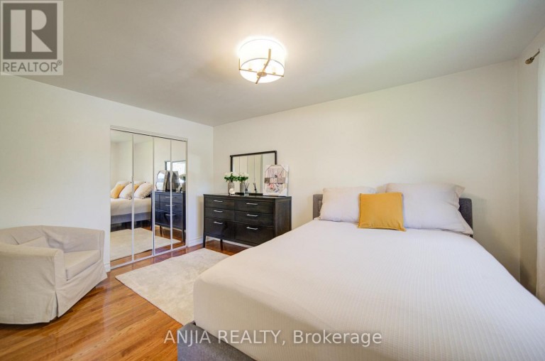 24 FRIAR TUCK ROAD, Markham (Bullock), Ontario, L3P1L9