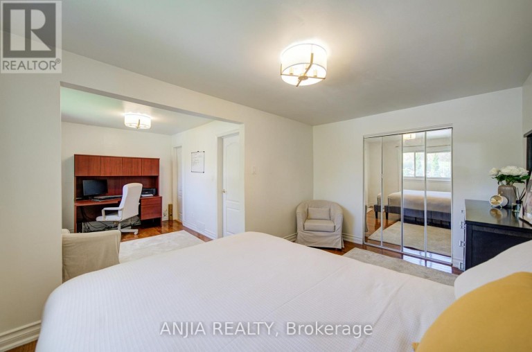 24 FRIAR TUCK ROAD, Markham (Bullock), Ontario, L3P1L9