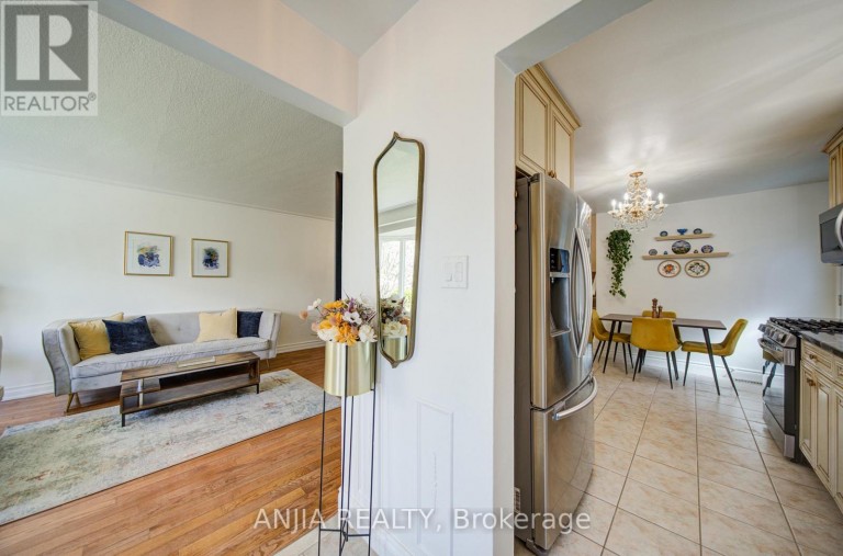 24 FRIAR TUCK ROAD, Markham (Bullock), Ontario, L3P1L9