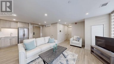 201 - 156A WIMS WAY Belleville (Thurlow Ward) Ontario photo 5