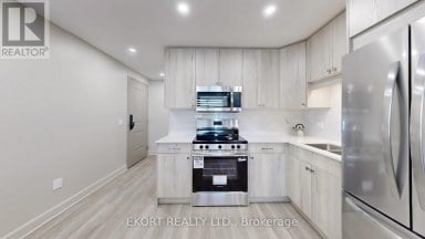 203 - 156A WIMS WAY Belleville (Thurlow Ward) Ontario photo 3