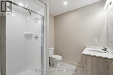 702 - 156A WIMS WAY Belleville (Thurlow Ward) Ontario photo 6
