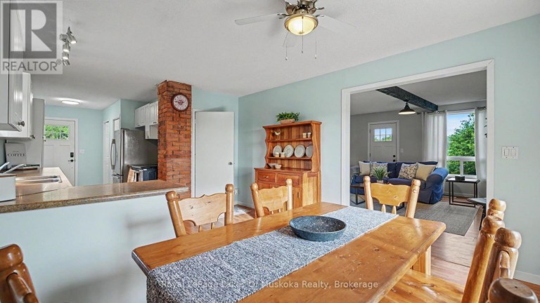 2565 SOUTH HORN LK ROAD, Magnetawan, Ontario, P0A1C0