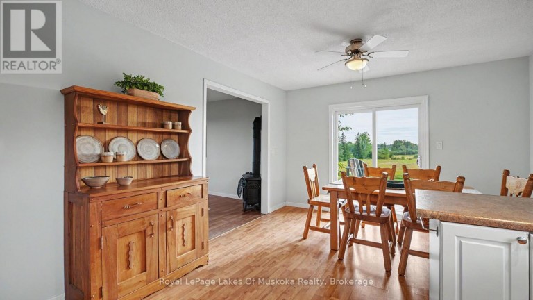 2565 SOUTH HORN LK ROAD, Magnetawan, Ontario, P0A1C0