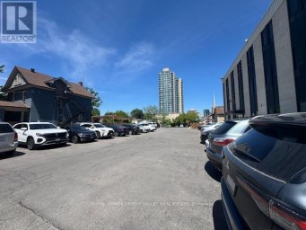 106 - 118 QUEEN STREET W Brampton (Downtown Brampton) Ontario photo 5