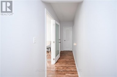 LOWER - 296 WINTERBERRY DRIVE Hamilton (Stoney Creek) Ontario photo 25