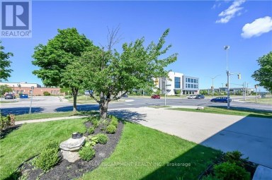 LOWER - 296 WINTERBERRY DRIVE Hamilton (Stoney Creek) Ontario photo 5