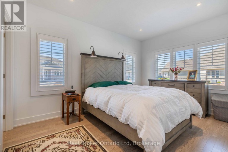 221 IRONWOOD WAY, Georgian Bluffs, Ontario, N0H1S0
