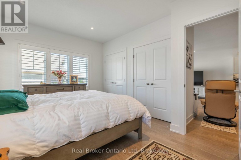 221 IRONWOOD WAY, Georgian Bluffs, Ontario, N0H1S0