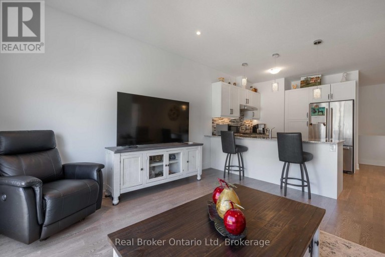 221 IRONWOOD WAY, Georgian Bluffs, Ontario, N0H1S0