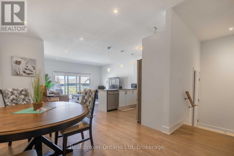 221 IRONWOOD WAY, Georgian Bluffs, Ontario, N0H1S0