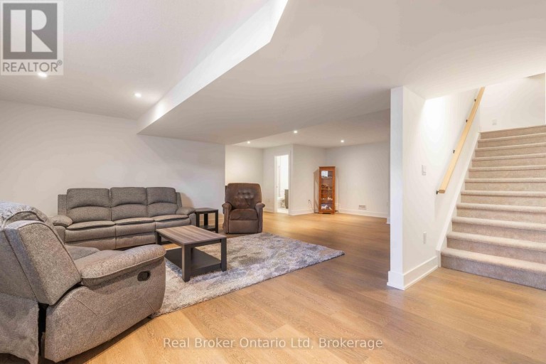 221 IRONWOOD WAY, Georgian Bluffs, Ontario, N0H1S0