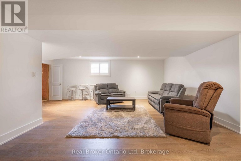 221 IRONWOOD WAY, Georgian Bluffs, Ontario, N0H1S0