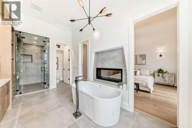 2034 52 Avenue SW Calgary Alberta photo 34