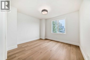 2034 52 Avenue SW Calgary Alberta photo 37