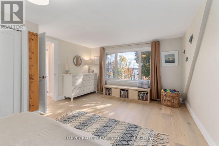 65 SHANTY BAY ROAD, Barrie (Codrington), Ontario, L4M1C9