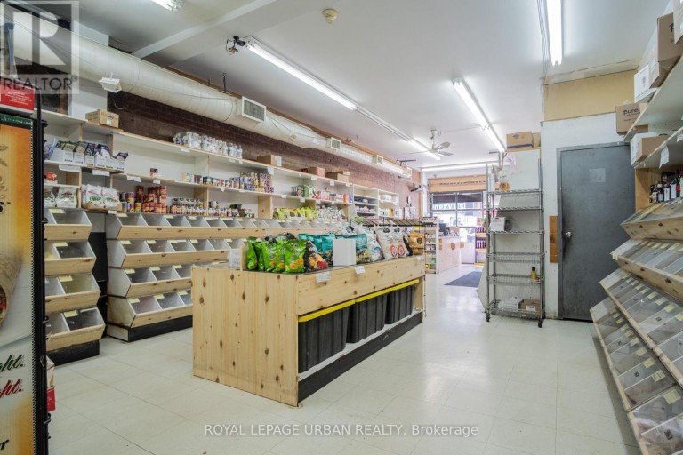 638 DANFORTH AVENUE, Toronto (Playter Estates-Danforth), Ontario, M4K1R3
