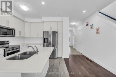 745 CHELTON ROAD London South (South U) Ontario photo 18