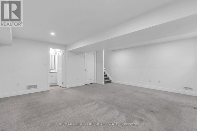745 CHELTON ROAD, London South (South U), Ontario, N6M0A2