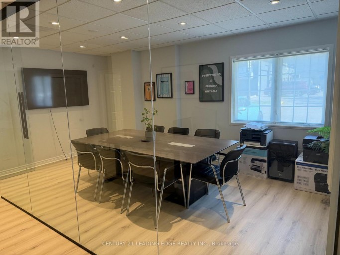 120 WILLOWDALE AVENUE, Toronto (Willowdale East), Ontario, M2N4Y2