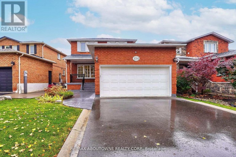 104 CABINET CRESCENT, Vaughan (West Woodbridge), Ontario, L4L6E6