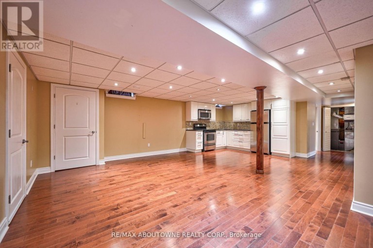 104 CABINET CRESCENT, Vaughan (West Woodbridge), Ontario, L4L6E6