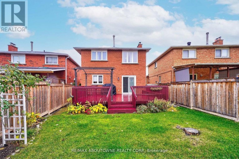 104 CABINET CRESCENT, Vaughan (West Woodbridge), Ontario, L4L6E6