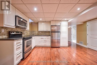104 CABINET CRESCENT Vaughan (West Woodbridge) Ontario photo 3