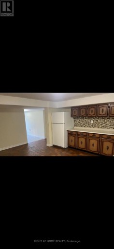86 LANGSIDE AVENUE, Toronto (Humberlea-Pelmo Park), Ontario, M9N3P4