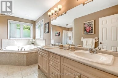 2200 BLACKWATER ROAD London North (North B) Ontario photo 18