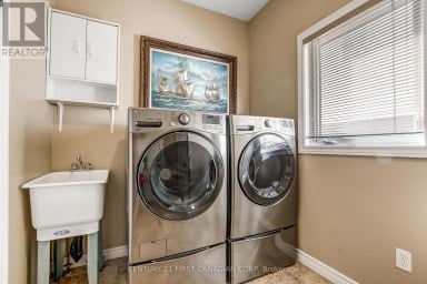 2200 BLACKWATER ROAD London North (North B) Ontario photo 7