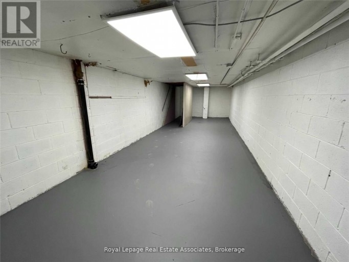 237 LAKESHORE ROAD E, Mississauga (Port Credit), Ontario, L5G1G8