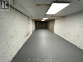 237 LAKESHORE ROAD E Mississauga (Port Credit) Ontario photo 8