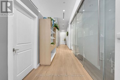 1 - 1 VICTORIA STREET S Kitchener Ontario photo 15