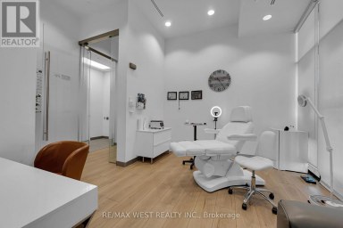 1 - 1 VICTORIA STREET S Kitchener Ontario photo 26