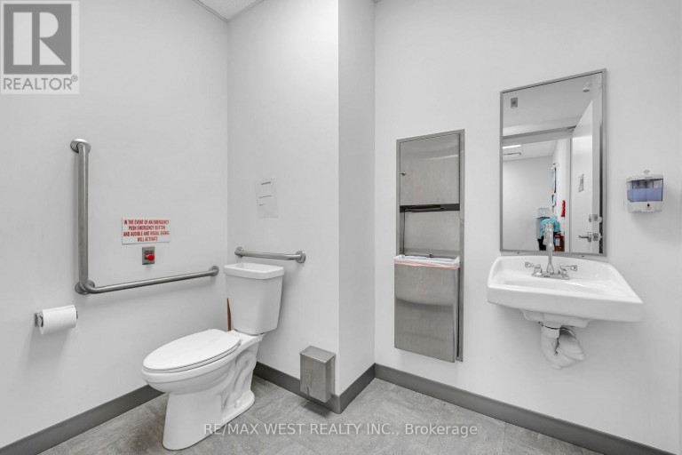 1 - 1 VICTORIA STREET S, Kitchener, Ontario, N2G0B5