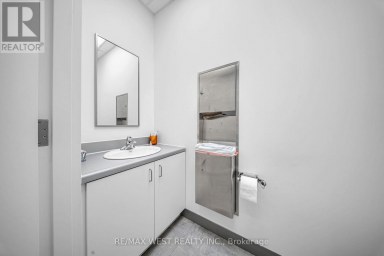 1 - 1 VICTORIA STREET S Kitchener Ontario photo 42