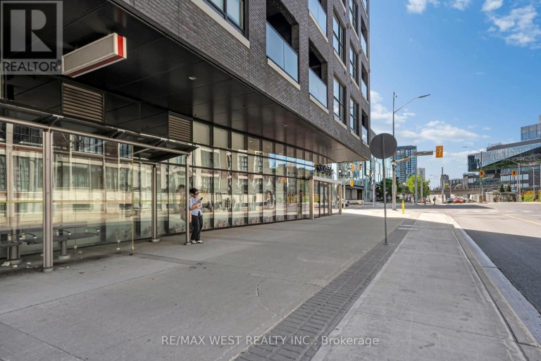1 - 1 VICTORIA STREET S, Kitchener, Ontario, N2G0B5