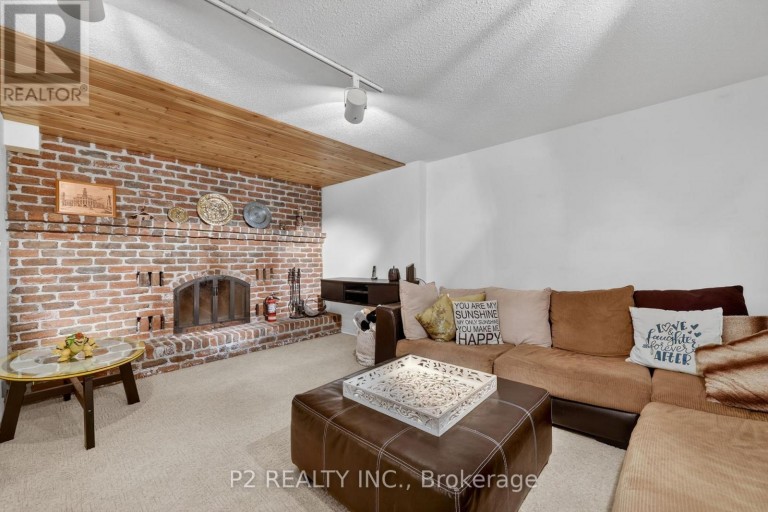 35 JODIES LANE, Springwater (Midhurst), Ontario, L0L1X1