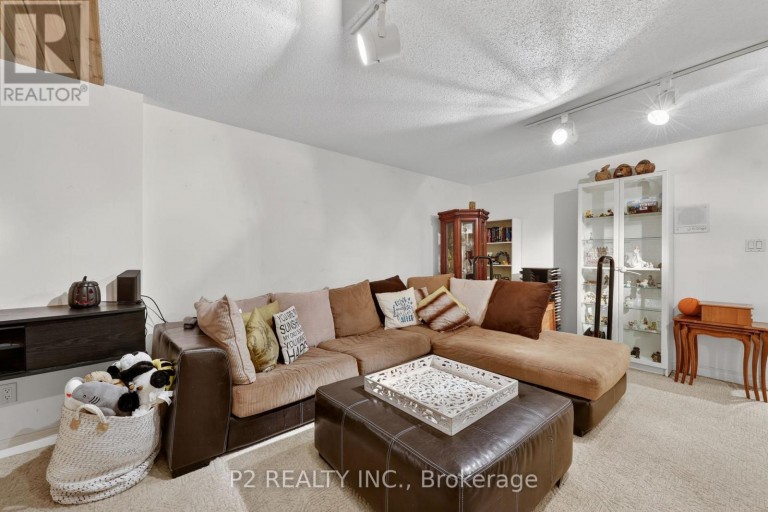 35 JODIES LANE, Springwater (Midhurst), Ontario, L0L1X1