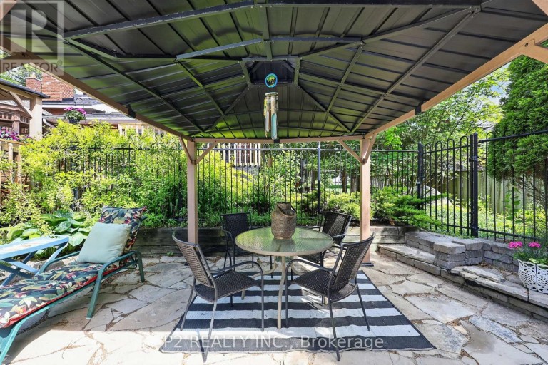 35 JODIES LANE, Springwater (Midhurst), Ontario, L0L1X1